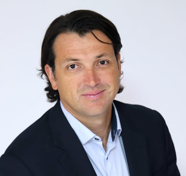Dr. Alex Mitchell